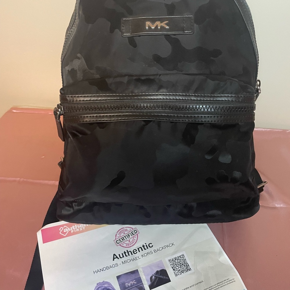 Authentic Michael Kors Backpack!!! #013NCOA